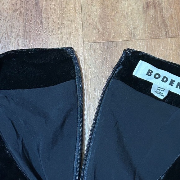 Boden Velvet Black Sheath Dress 6R | Elegant Bell Sleeves Cocktail Party - Picture 14 of 14